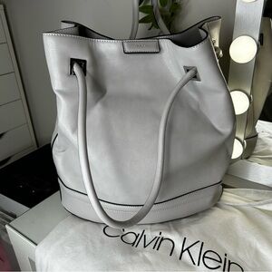 Beautiful New Leather Tote 👜 by Calvin Klein